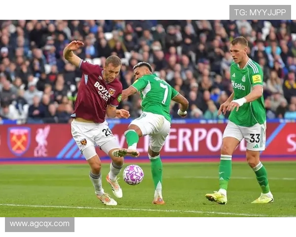 西汉姆力克巨人逆袭纽卡斯尔 3-1完胜显实力