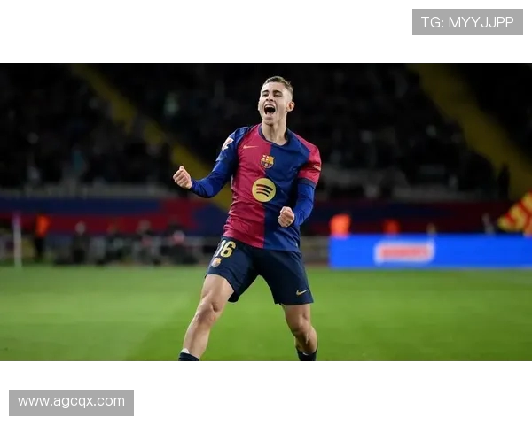 巴塞罗那理发师：欧洲杯期间，费尔明专门打电话让我给他理发